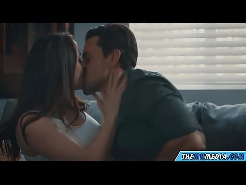 ❤️ Ρομαντικό σεξ με μια καλή μαμά με πλούσιο στήθος ❤❌ Πόρνο ️❤
